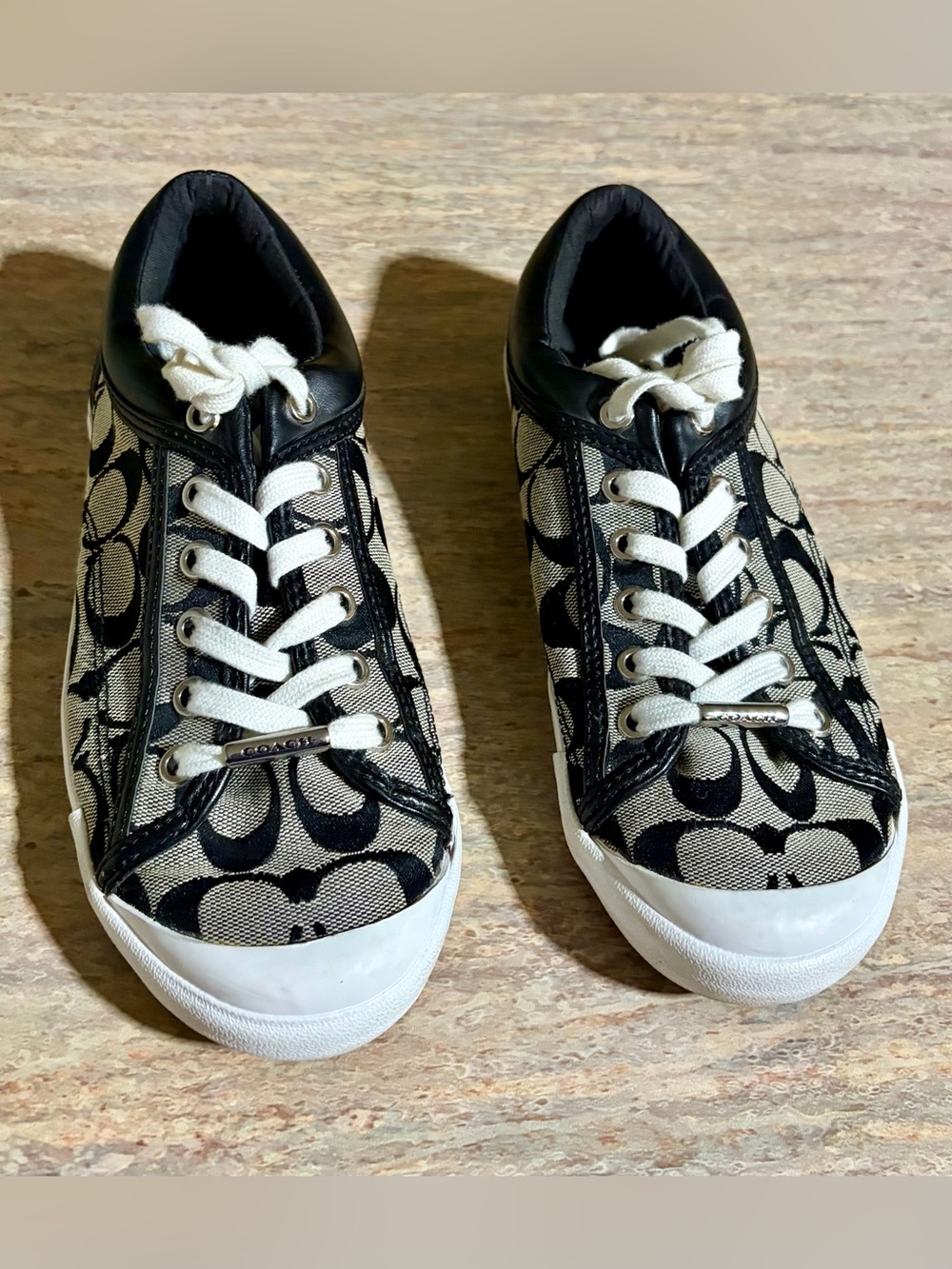 Coach Francesca Canvas and leather Signature Low-Top Sneakers in Black and Beige